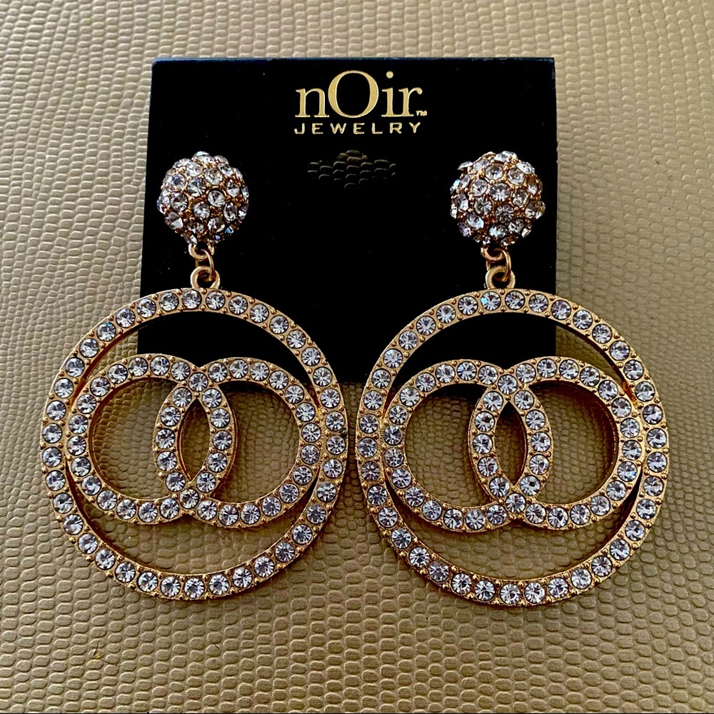 New-Large Rhinestone Interlocking Circles Gold Tone Statement Earrings- Light